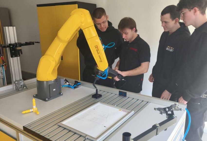 fanuc wyr